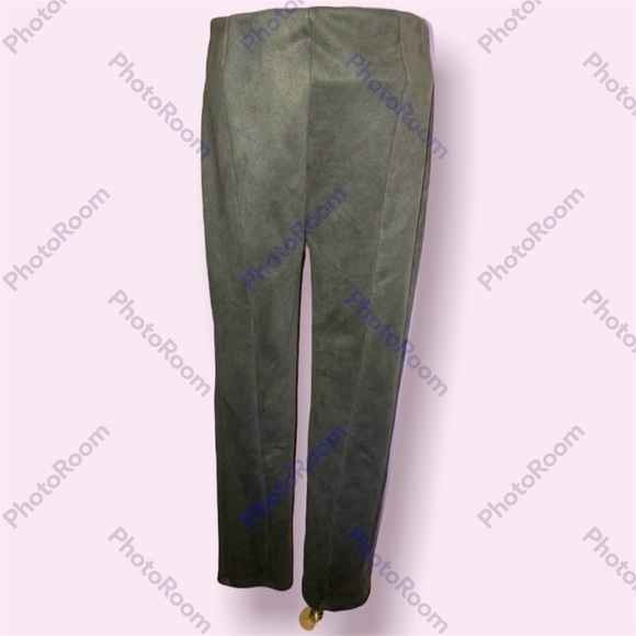 *FASHIONNOVA* faux suede leggings - Picture 3 of 5